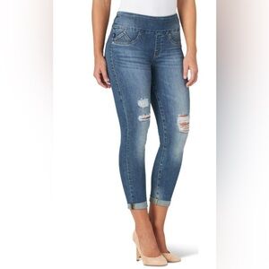 Rock & Republic Blue Distressed Ankle Jeans